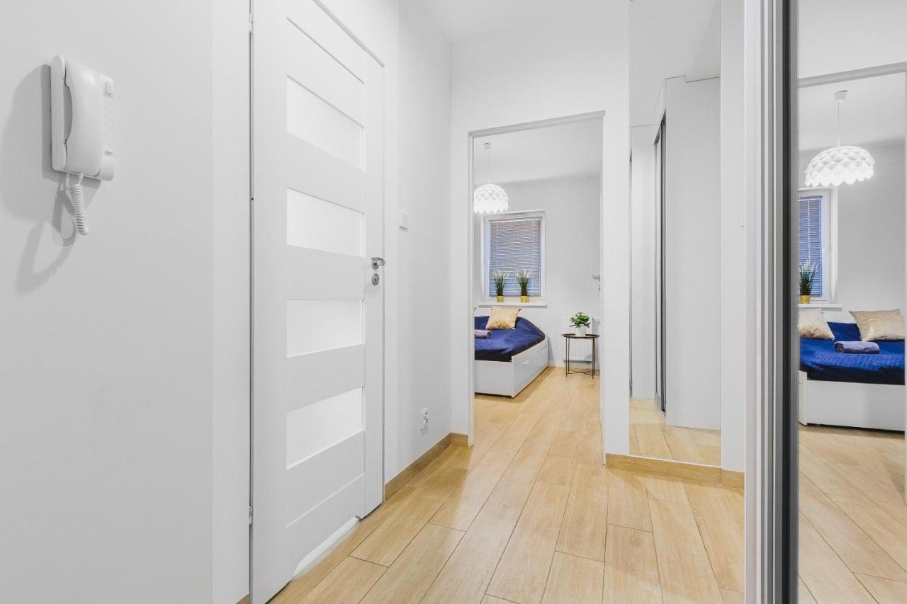 Floris Apartment Лодзь Екстер'єр фото