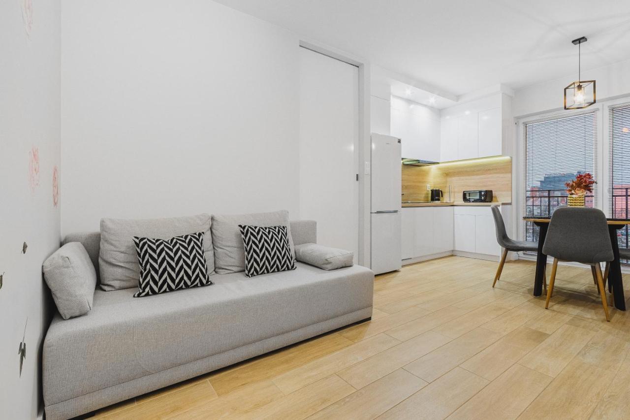 Floris Apartment Лодзь Екстер'єр фото